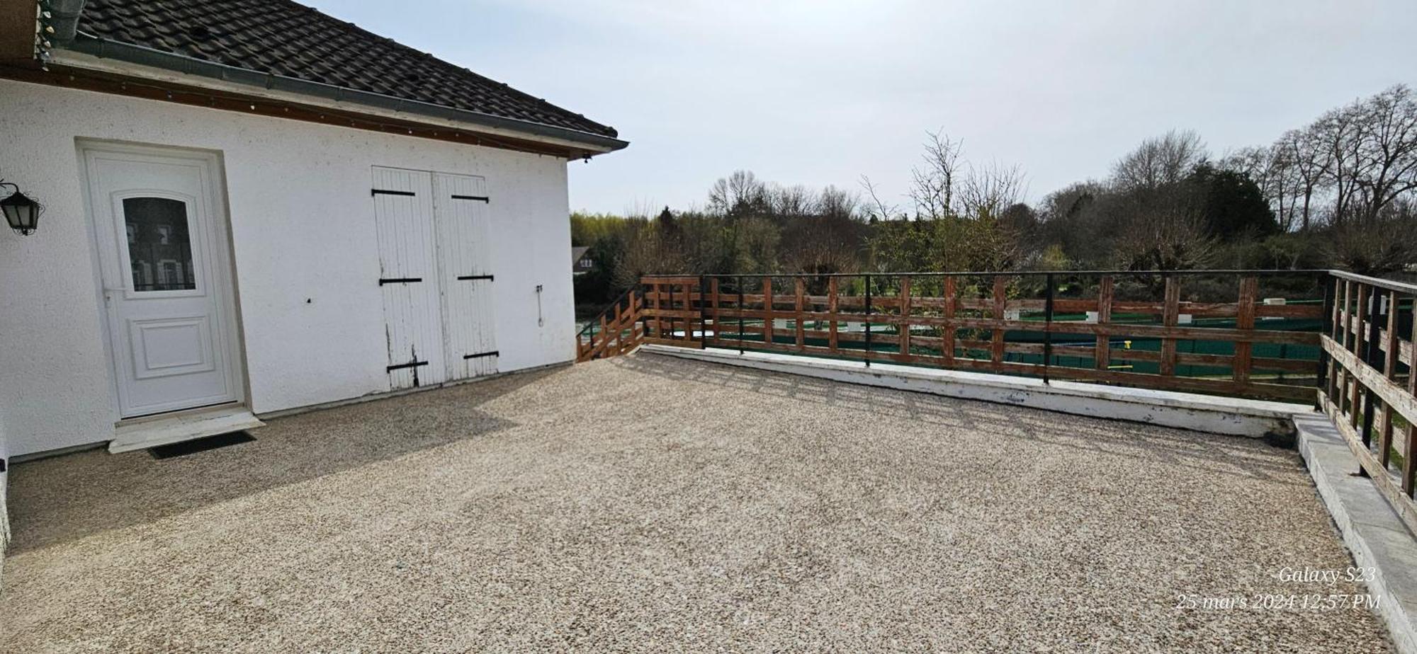 Pavillon Avec Jardin Clos Au Bord De L'Yonne Coulanges-sur-Yonne Eksteriør billede