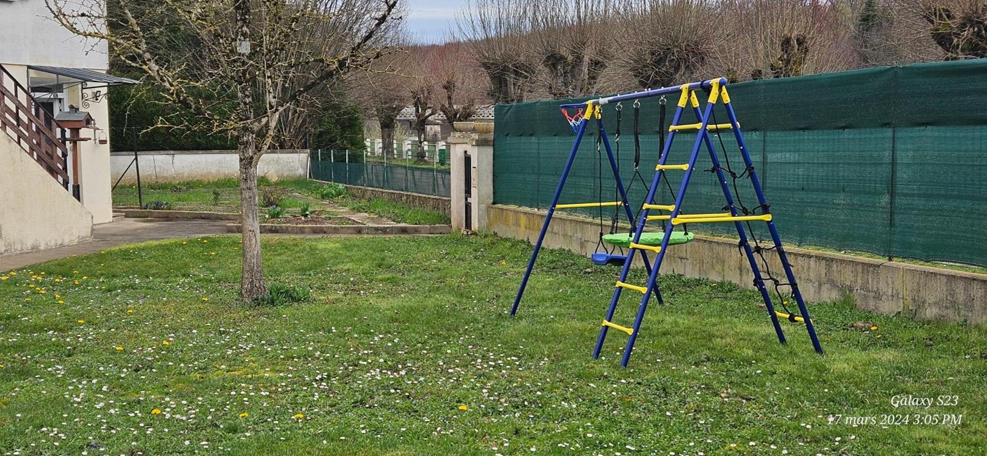 Pavillon Avec Jardin Clos Au Bord De L'Yonne Coulanges-sur-Yonne Eksteriør billede